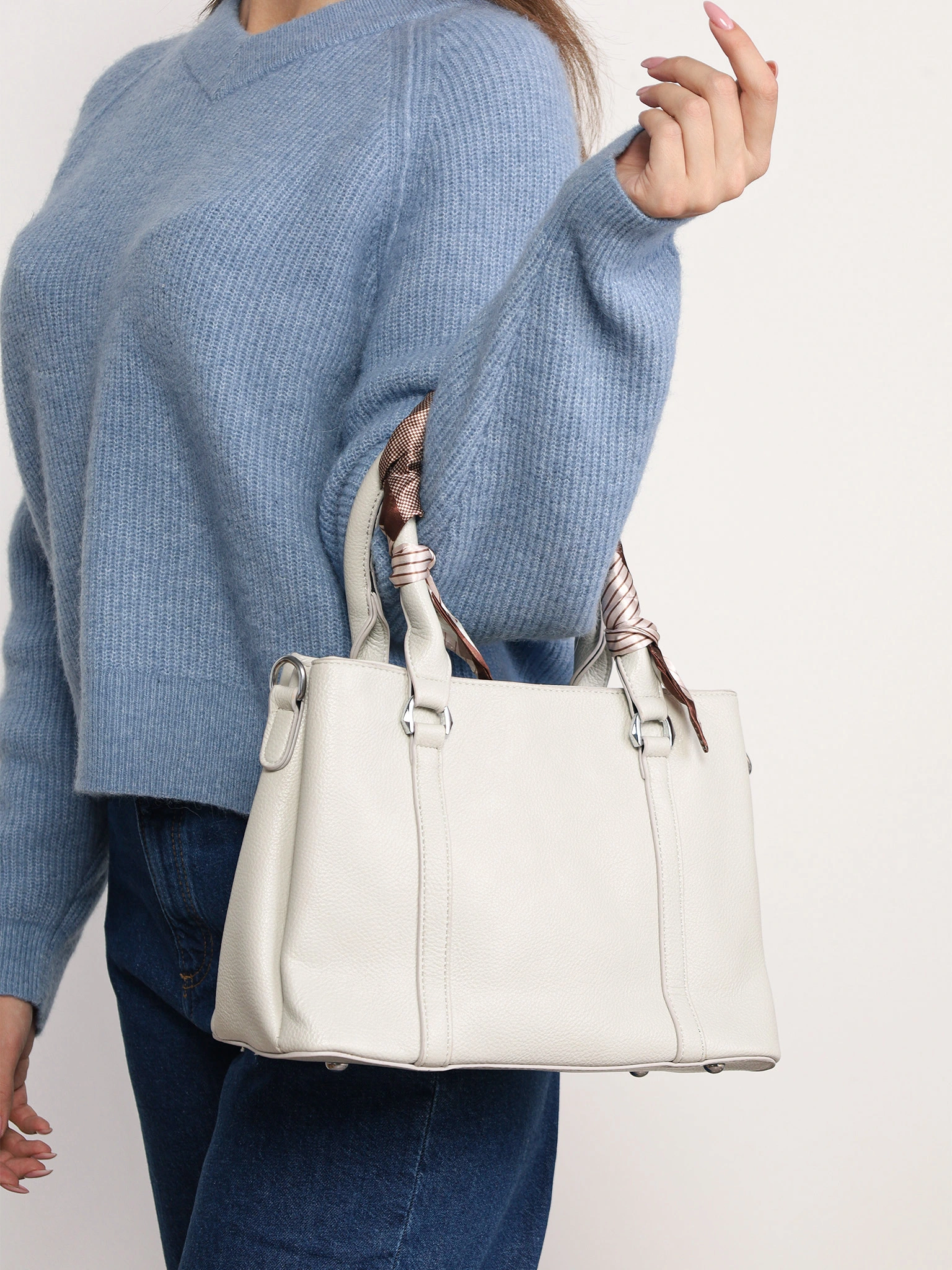 Сумка-тоут с декоративным платком в ассортименте